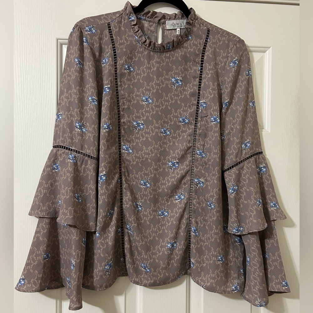 WAYF Bell Sleeve Floral Mock Neck Peasant Blouse, Bell Sleeves, Women's Size M.